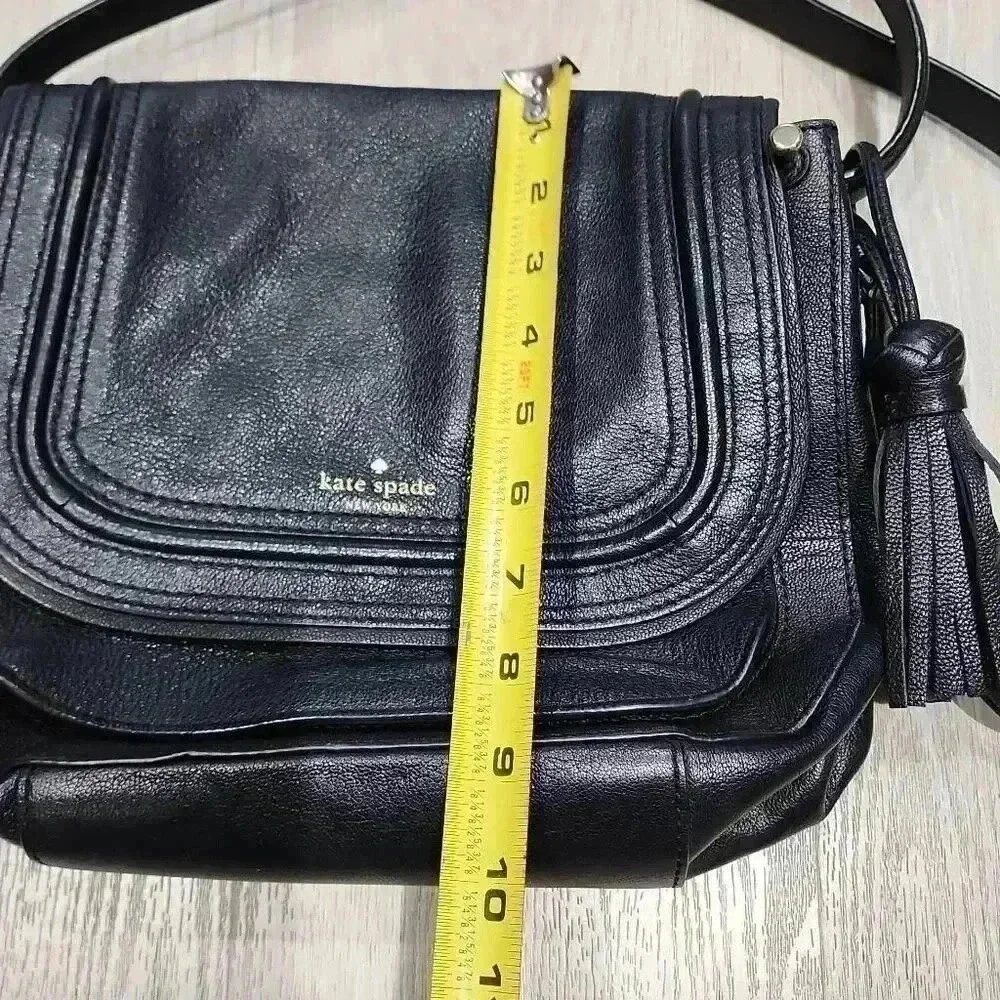 Kate Spade New York Women's Leather Tassel Saddle Crossbody Bag Black One Size - Picture 2 of 10